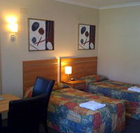 3 Sisters Motel