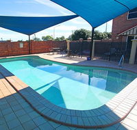 Cotswold Motor Inn