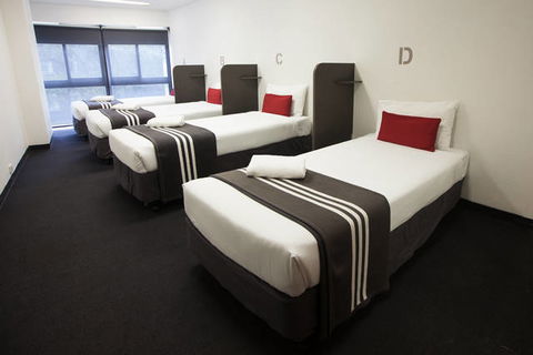 Y Hotel Hyde Park - Holiday Great Ocean Road 3