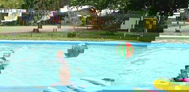 Glass House Mountains Holiday Village - Holiday Great Ocean Road 1