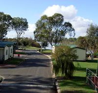 Mannum Caravan Park Cabins - Holiday Great Ocean Road