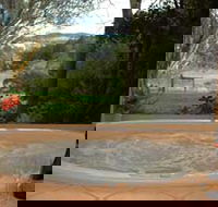 Adelaide Hills Country Cottages - The Nest - Holiday Great Ocean Road
