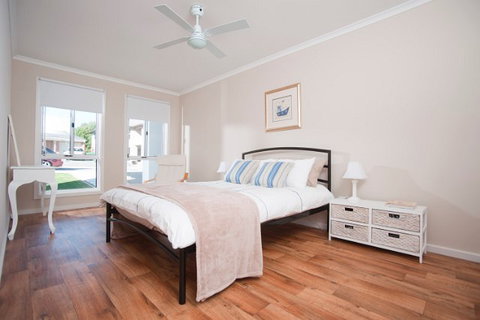 Coast & Vines @ Moana Beach - Holiday Great Ocean Road 5