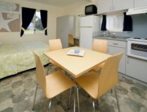 Burrill Lake Tourist Park - Holiday Great Ocean Road 0