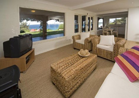 Absolute Waterfront At Hyams Beach - Elandra - Holiday Great Ocean Road 4