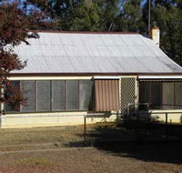 Kookaburra Cottage - Pooncarie - Holiday Great Ocean Road