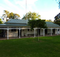 Lake Victoria Station Lodge - Holiday Great Ocean Road