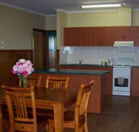 Riverland Holiday Cottage - Holiday Great Ocean Road