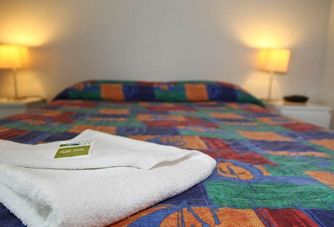 Ambassador Apartments Holiday Units - Holiday Great Ocean Road 3