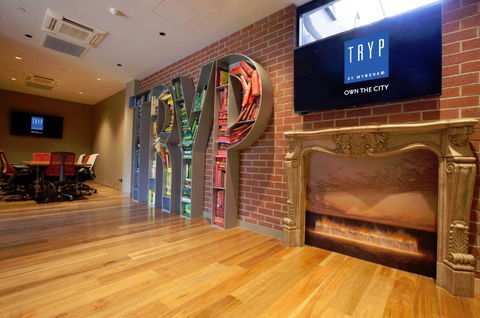 TRYP Brisbane - Holiday Great Ocean Road 1
