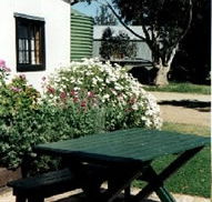 Dunalan Host Farm Cottage - Holiday Great Ocean Road