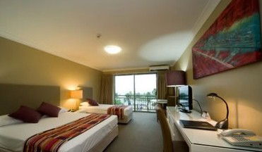Airlie Beach Hotel - Holiday Great Ocean Road 1