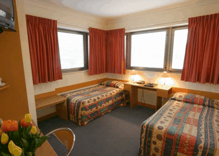 Hotel George Williams - thumb 1