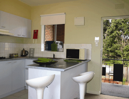 Birches Serviced Apartments - Holiday Great Ocean Road 4