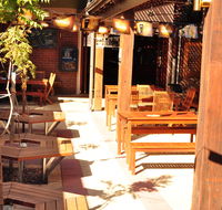 Brecknock Hotel - Holiday Great Ocean Road