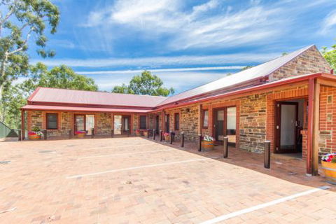 JV Jones Pty Ltd - Holiday Great Ocean Road 0