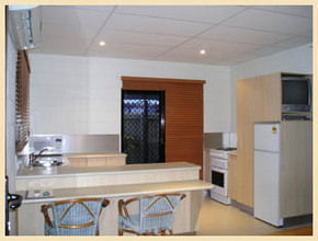 Apollo Jewel Beachfront Apartments - Holiday Great Ocean Road 5