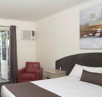 Waterloo Bay Motel