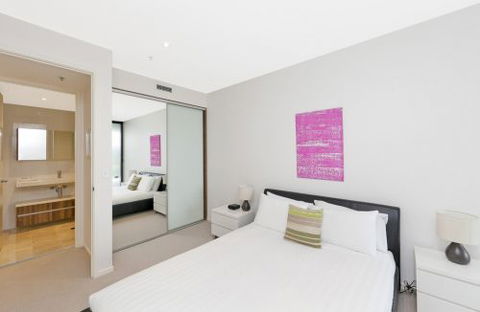 Astra Apartments Canberra - Holiday Great Ocean Road 0