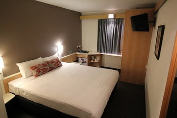Ibis Newcastle - Holiday Great Ocean Road 6
