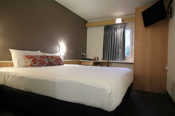 Ibis Newcastle - Holiday Great Ocean Road 11