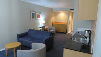 Waldorf Parramatta Apartment Hotel - Holiday Great Ocean Road 13