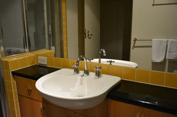 YTI Garden Hotel - Holiday Great Ocean Road 24