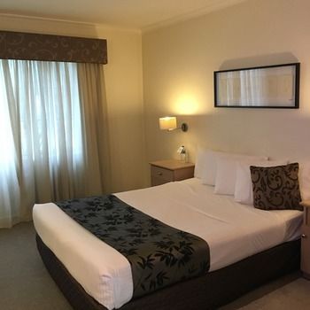Eltham Gateway Hotel - Holiday Great Ocean Road 12