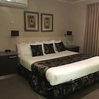 Eltham Gateway Hotel - Holiday Great Ocean Road 18