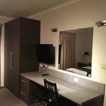 Eltham Gateway Hotel - Holiday Great Ocean Road 22