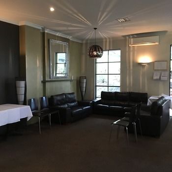 Eltham Gateway Hotel - Holiday Great Ocean Road 37