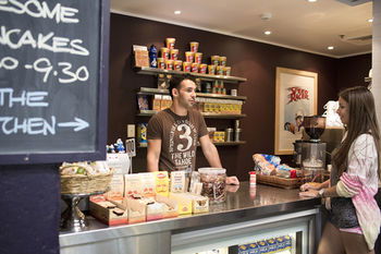 Sydney Railway Square YHA - Hostel - Holiday Great Ocean Road 11
