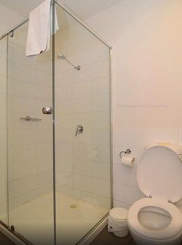Albert Road Serviced Apartments - Holiday Great Ocean Road 9