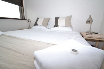 Crossroads Hotel Liverpool - Holiday Great Ocean Road 3