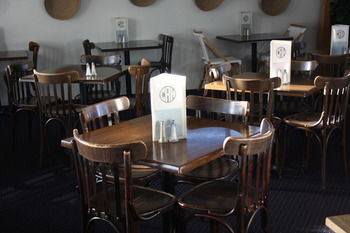 Crossroads Hotel Liverpool - Holiday Great Ocean Road 36