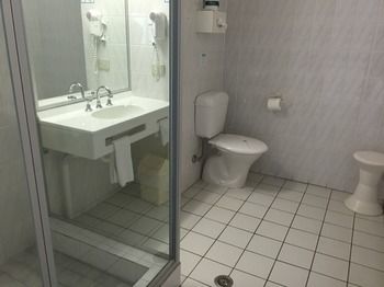 Ulladulla Harbour Motel - Holiday Great Ocean Road 12