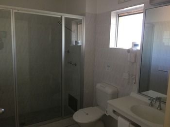 Ulladulla Harbour Motel - Holiday Great Ocean Road 14