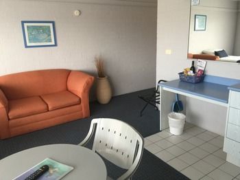 Ulladulla Harbour Motel - Holiday Great Ocean Road 20