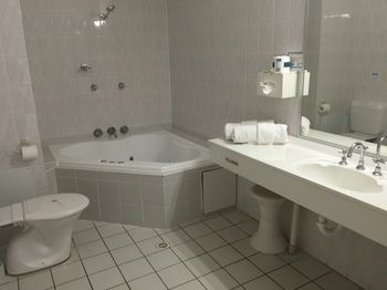 Ulladulla Harbour Motel - Holiday Great Ocean Road 43