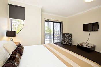 Astina Serviced Apartments - Central - Holiday Great Ocean Road 3
