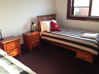 The Cooks Hill Hotel - Holiday Great Ocean Road 1
