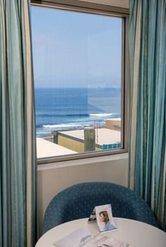 Newcastle Beach Hotel - Holiday Great Ocean Road 12