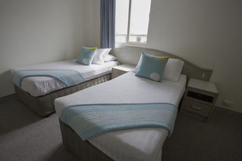 Newcastle Beach Hotel - Holiday Great Ocean Road 27