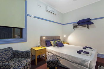 Commonwealth Hotel Newcastle - Holiday Great Ocean Road 3