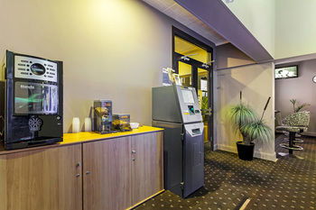 Commonwealth Hotel Newcastle - Holiday Great Ocean Road 8