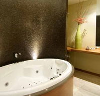 Hepburn Spa Pavilions - Saffron - Holiday Great Ocean Road