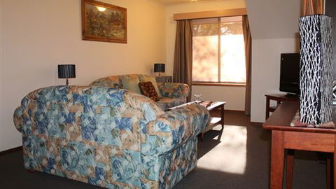 AAT 28 Goldsmith Hotel - Holiday Great Ocean Road 5