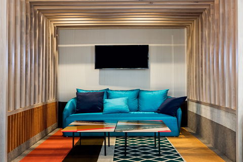 Brady Hotels Central Melbourne - Holiday Great Ocean Road 3