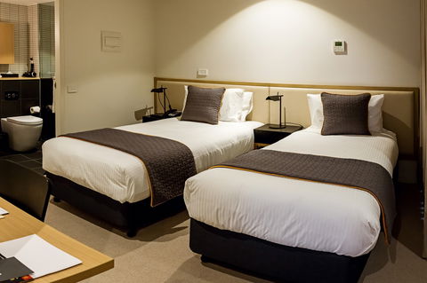 Brady Hotels Central Melbourne - Holiday Great Ocean Road 5