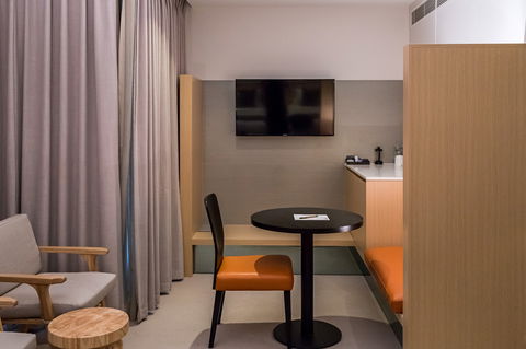 Brady Hotels Central Melbourne - Holiday Great Ocean Road 6